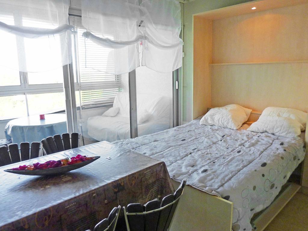 Apartment Du Parc Ii-2 By Interhome La Grande-Motte Room photo